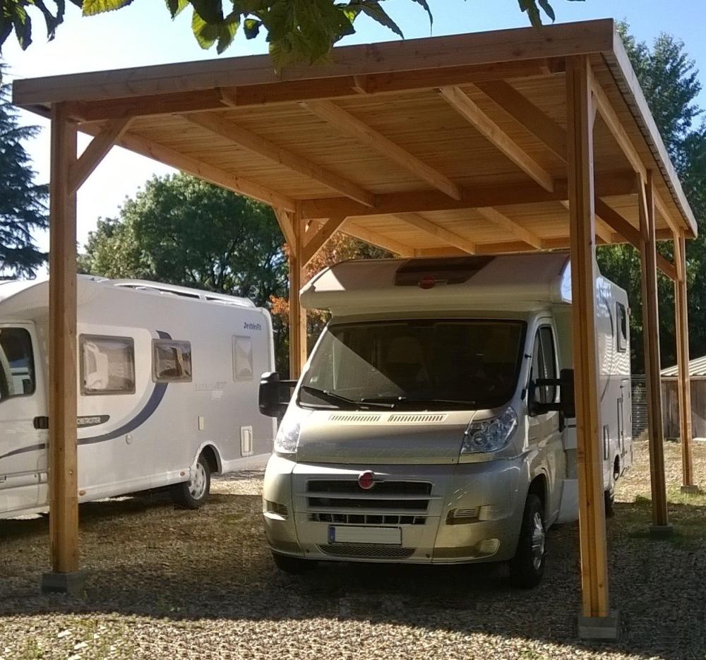 Abri extérieur bois avec auvent pour voiture et camping car à Bidart –  64210 - - La Maison Des Travaux